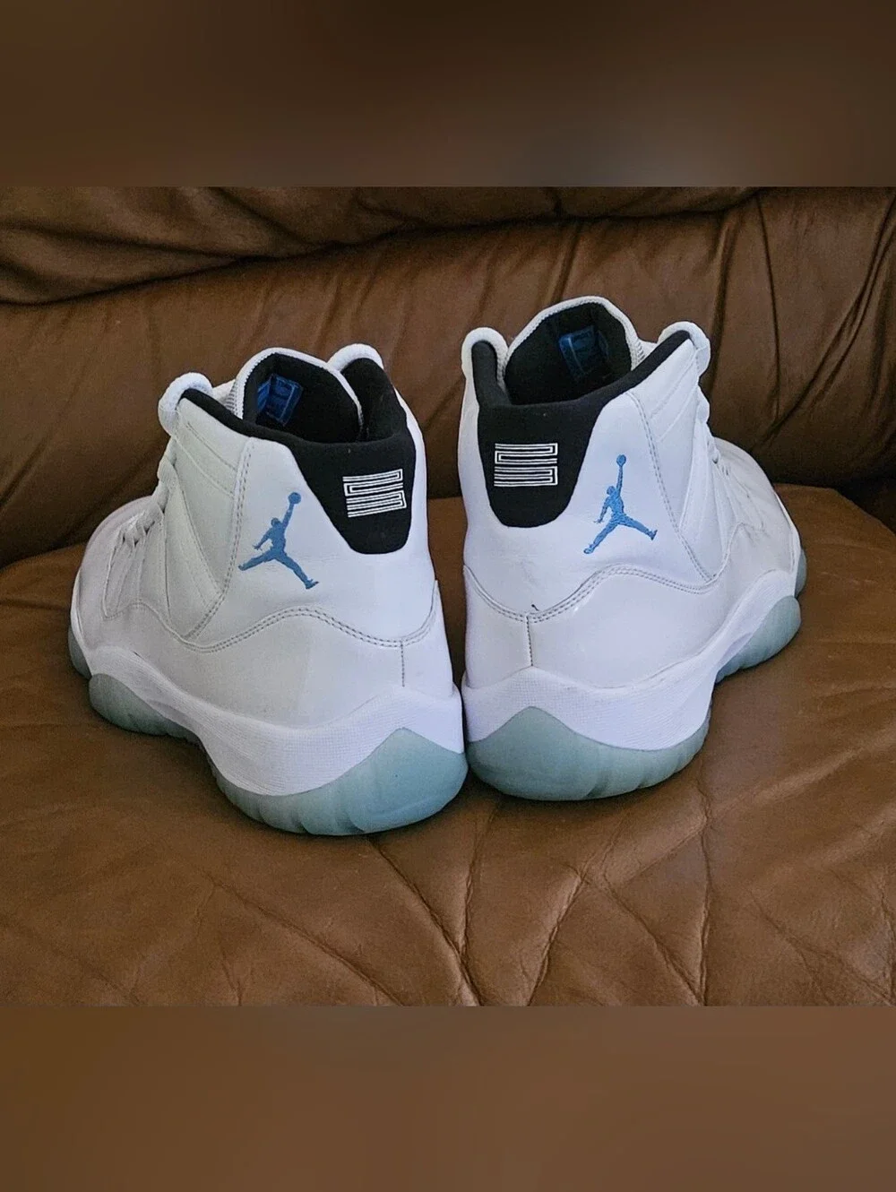Men's Nike Air Jordan 11 Retro Legend Blue Size 12 (GREAT CONDITION)